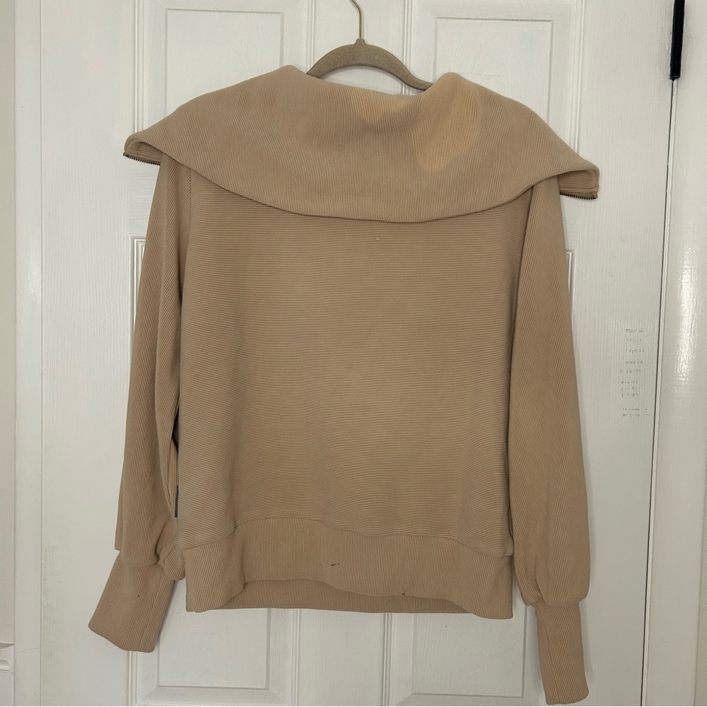 Varley Flawed Vine Half Zip Pullover Sweatshirt - image 8